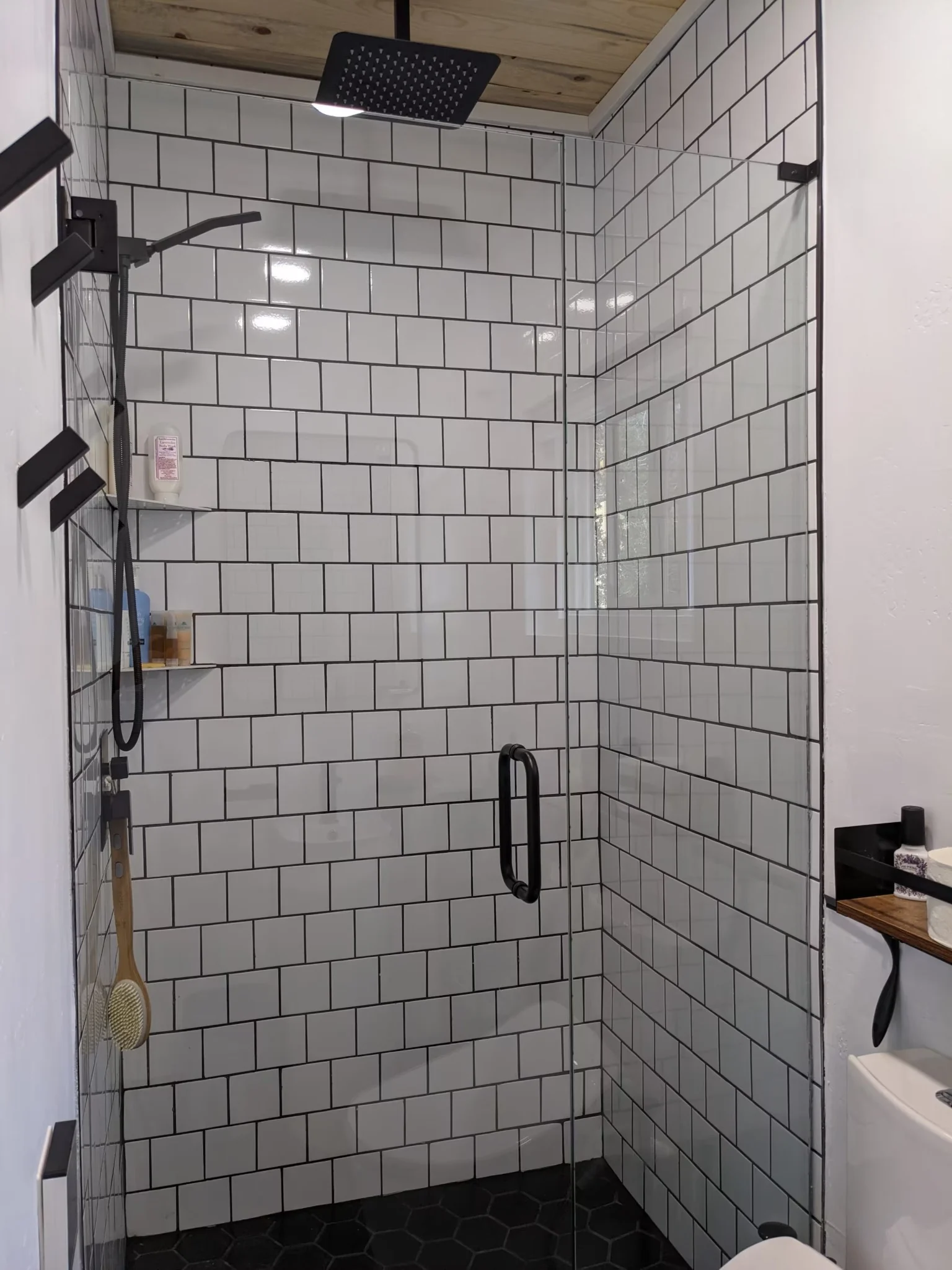 ATOM modern shower