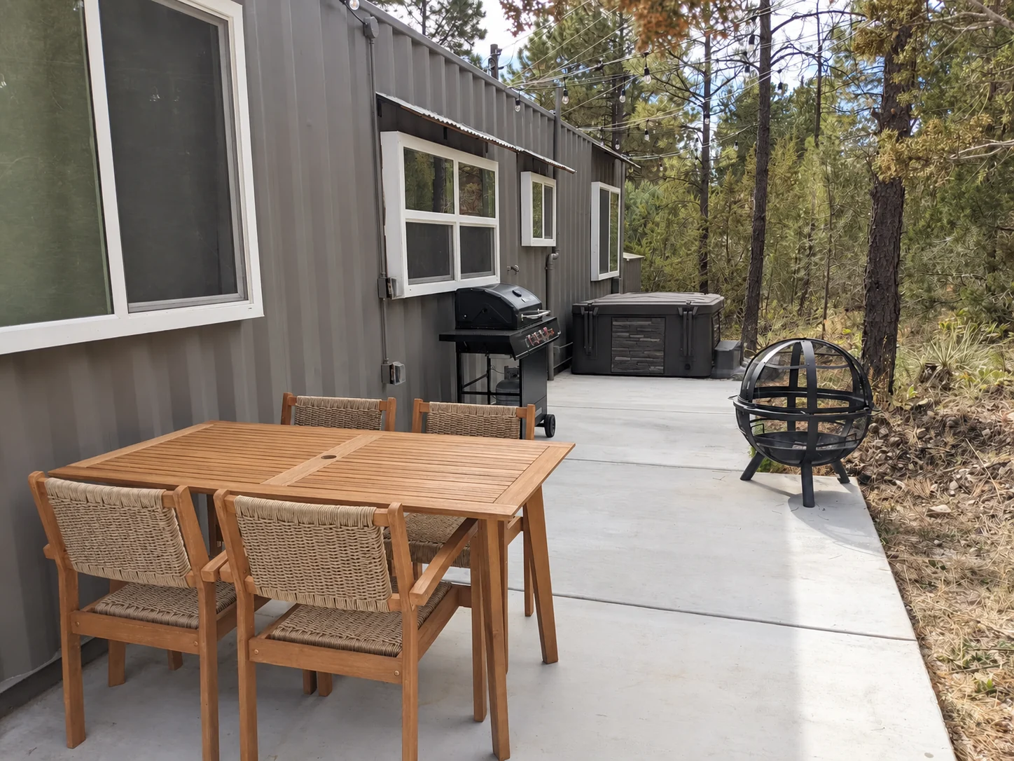 ATOM patio, hot tub, grill and fire pit